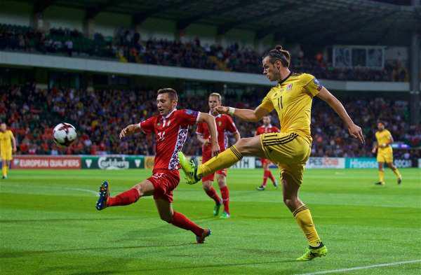 足球的英文单词，Soccer and Football，两种称呼的背后