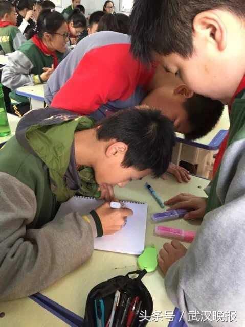 探索童趣世界，天线宝宝10DVD珍藏版全解析