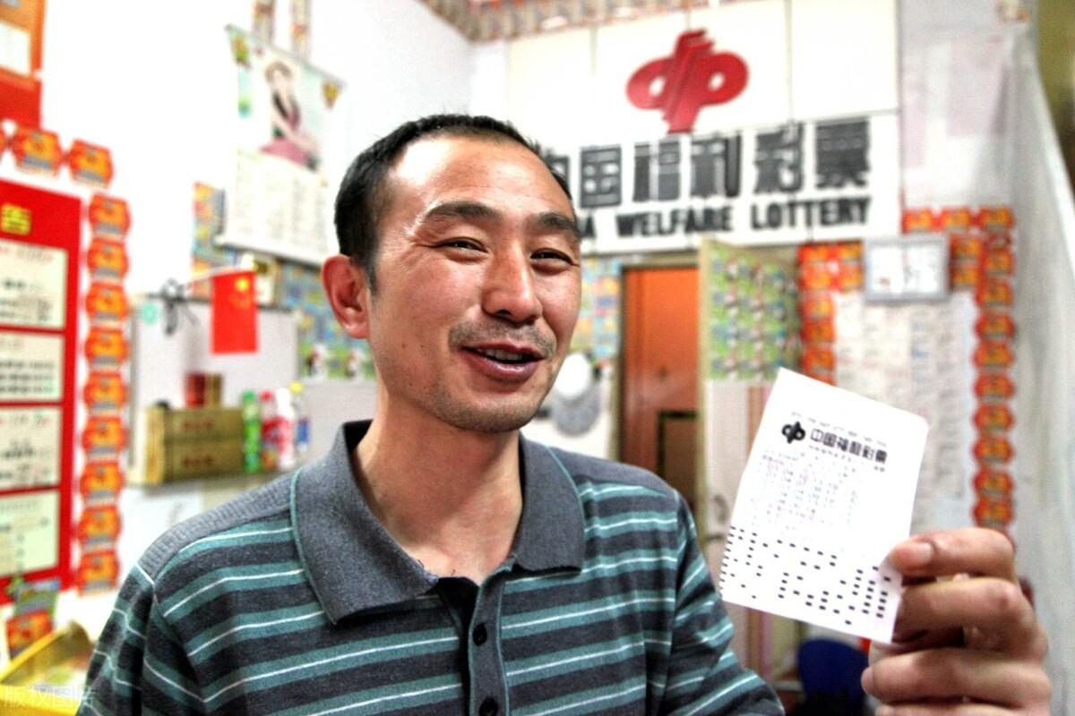 双色球082期，彩民热情高涨，晒票热潮再起