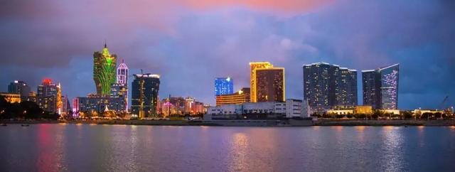 澳门夜幕下的璀璨明珠，六大赌场夜景与不可错过的景点